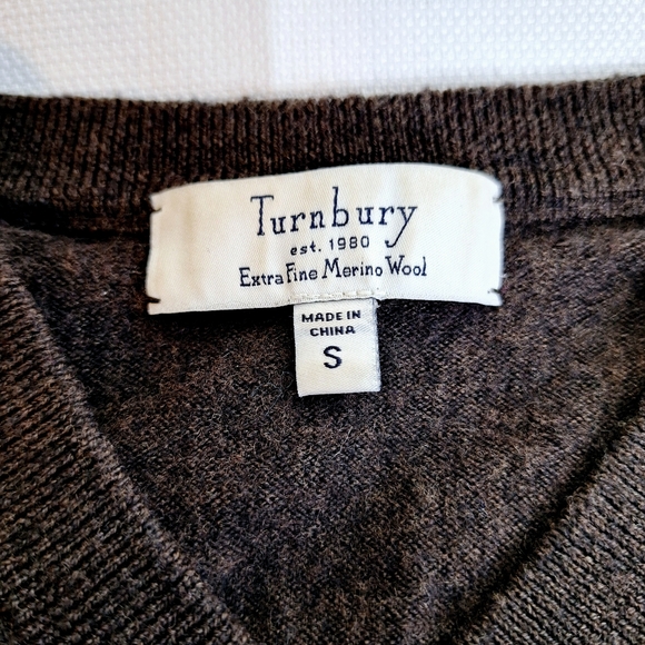 Turnbury brand" Extra Fine Merino Wool" Preppy core v-neck pullover sweater. - Picture 5 of 5